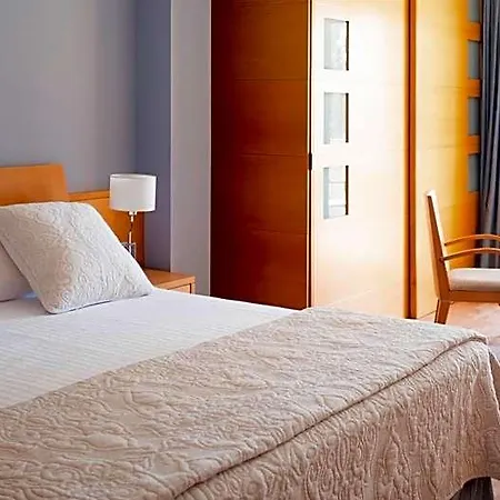 Hotel Clipper - El Delfin - Platja De Pals 4*