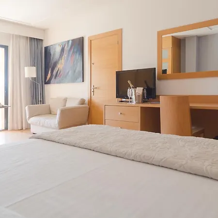 Clipper - El Delfin - Platja De Pals 4*